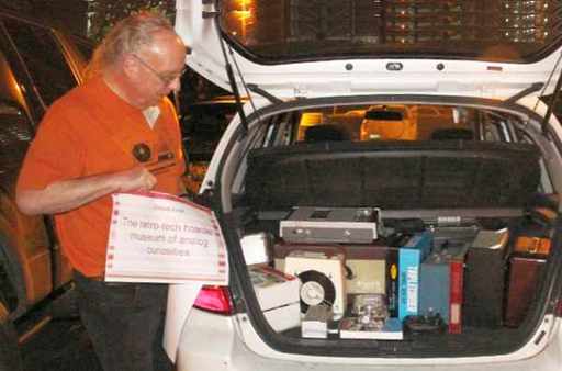 Analog-Aficionados-2013_Steve-Williams_Retro-Tech.jpg