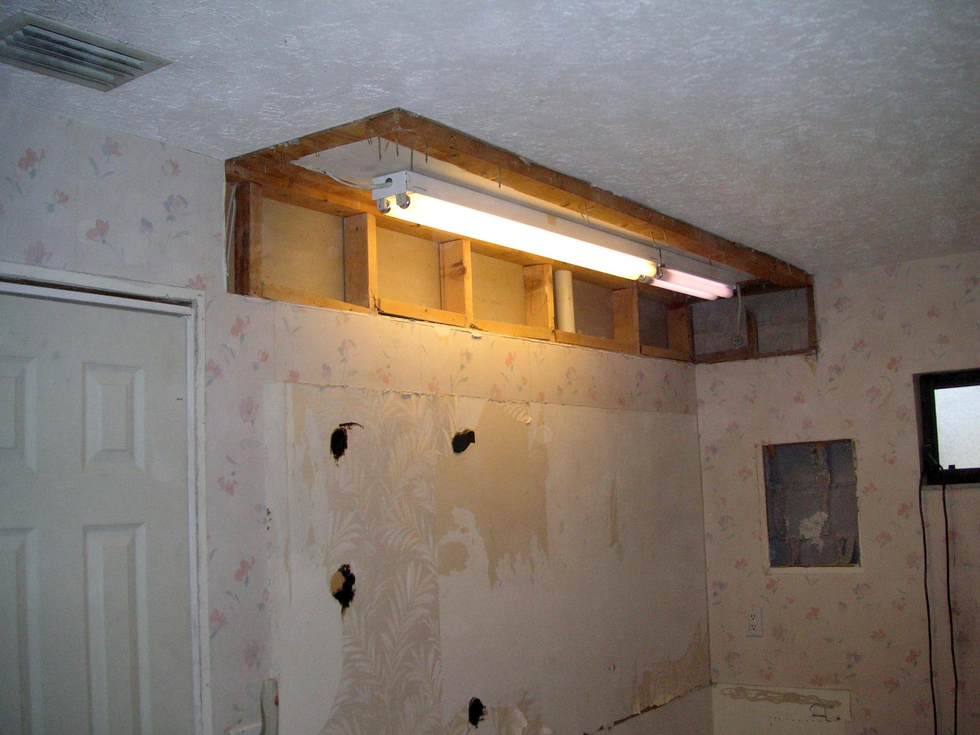 2022-05-07_Main-bath-soffit-demo_19