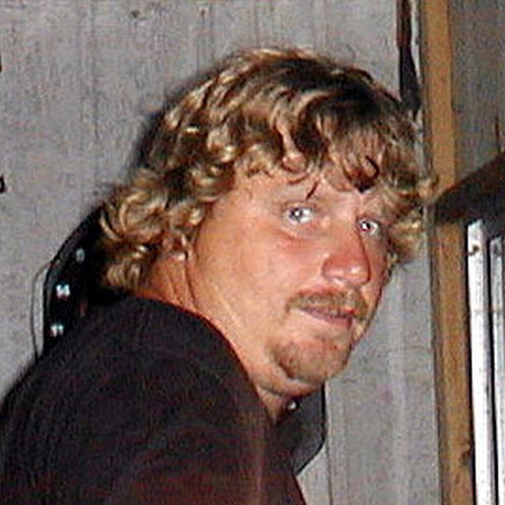 2000-06-29_Charlie_Jr Charlie Jackson's son,Chalie Jr. At the house on Ferguson Drive in Mountain View CA. It's torn down now.