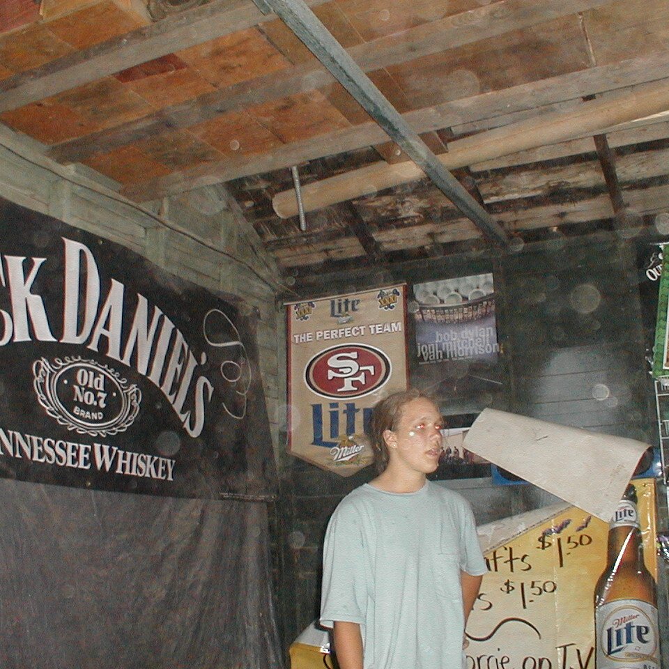 2000-06-29x22-07-34_Tracy_yell Tracy yelling. Probably a biker cheating. At the shed on Ferguson Drive in Mountain View CA. It's torn down now.