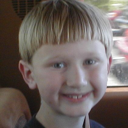 2000-06-28x10-07-00_Josh_at_Lee_Webster_birthday Saturday, Josh in the car. No EXIF date, so I guessed time and date.