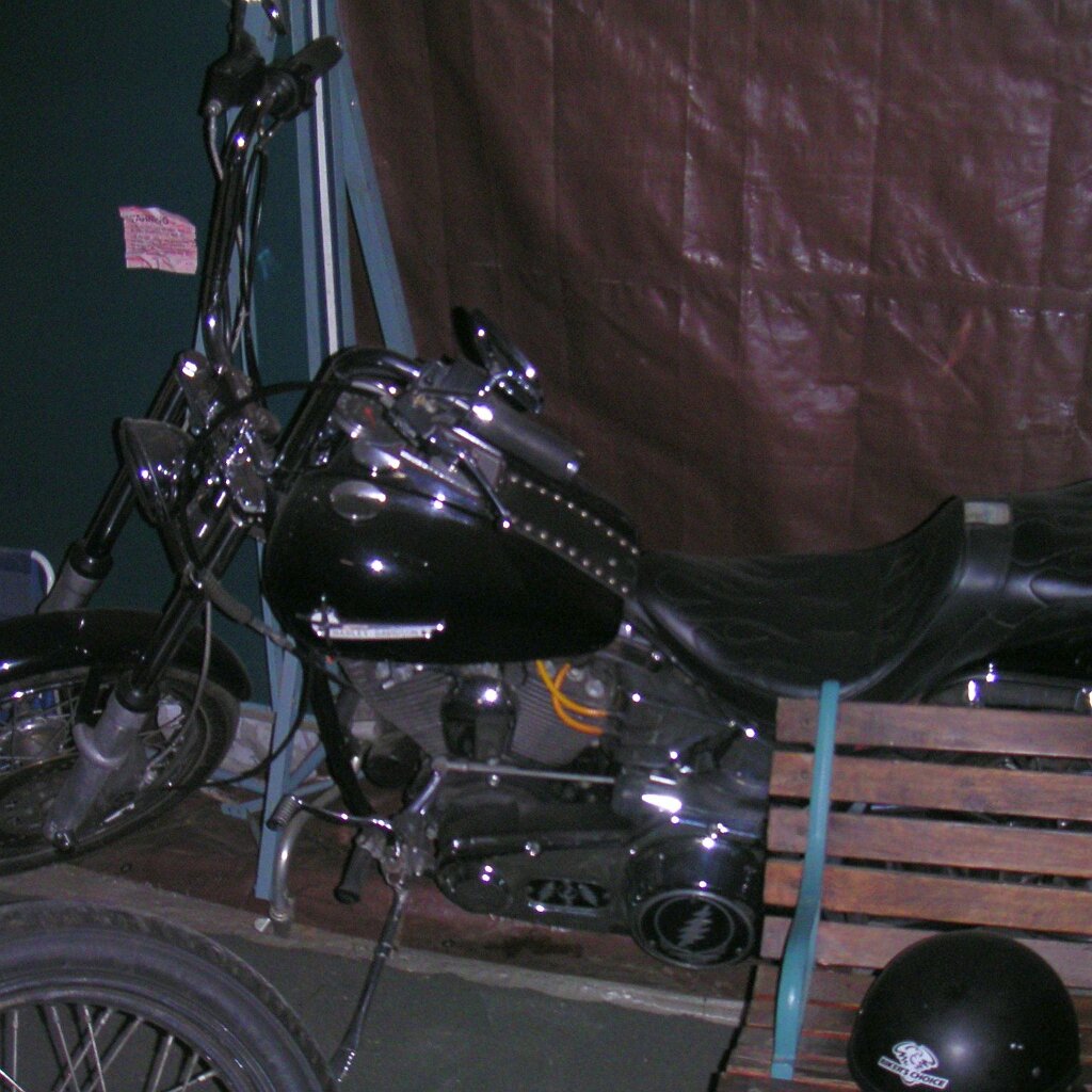 San_Jose_Blues-Festival_2005-05-14x10-10-52 Charlie Jackson's yet another Harley at his pad in the barn at 12780 Clayton Road, San Jose, CA. (It's a roofer now.)