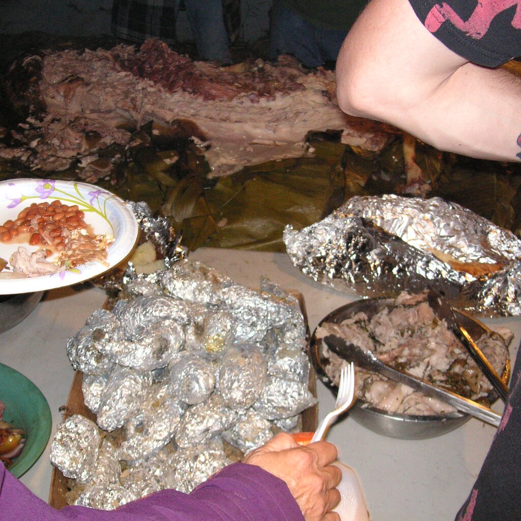 Charlie_Jackson_2011_4-20_Party_2011-04-23x20-50-30 Alwasy enough food for the 2011 4-20 party at Charlie Jackson's home in the barn at 12780 Clayton Road, San Jose, CA. (It's a roofer now.)