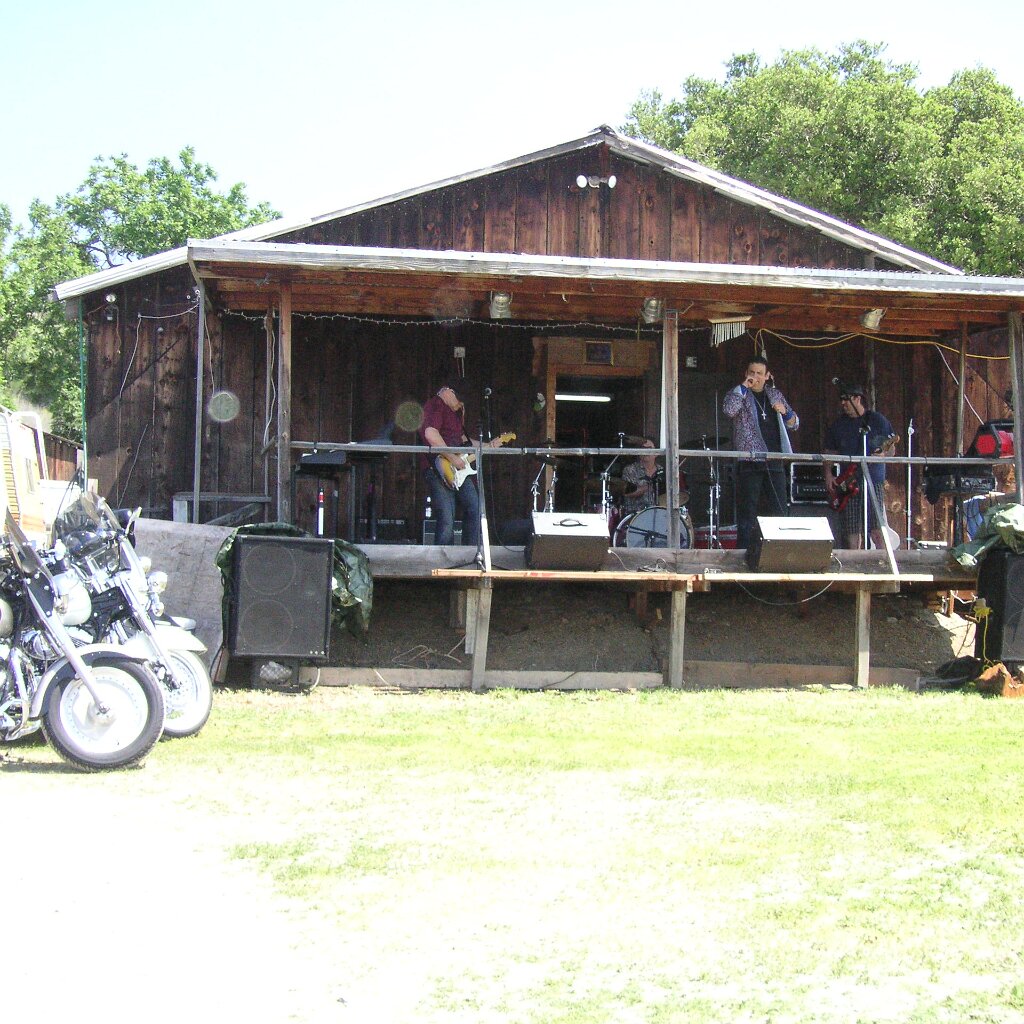 Charlie_Jackson_2014_4-20_Party_2014-04-19x14-00-56 Some musicians do a sound check at the 4-20 party at Charlie Jackson's home in the barn at 12780 Clayton Road, San Jose, CA. (It's a roofer now.)