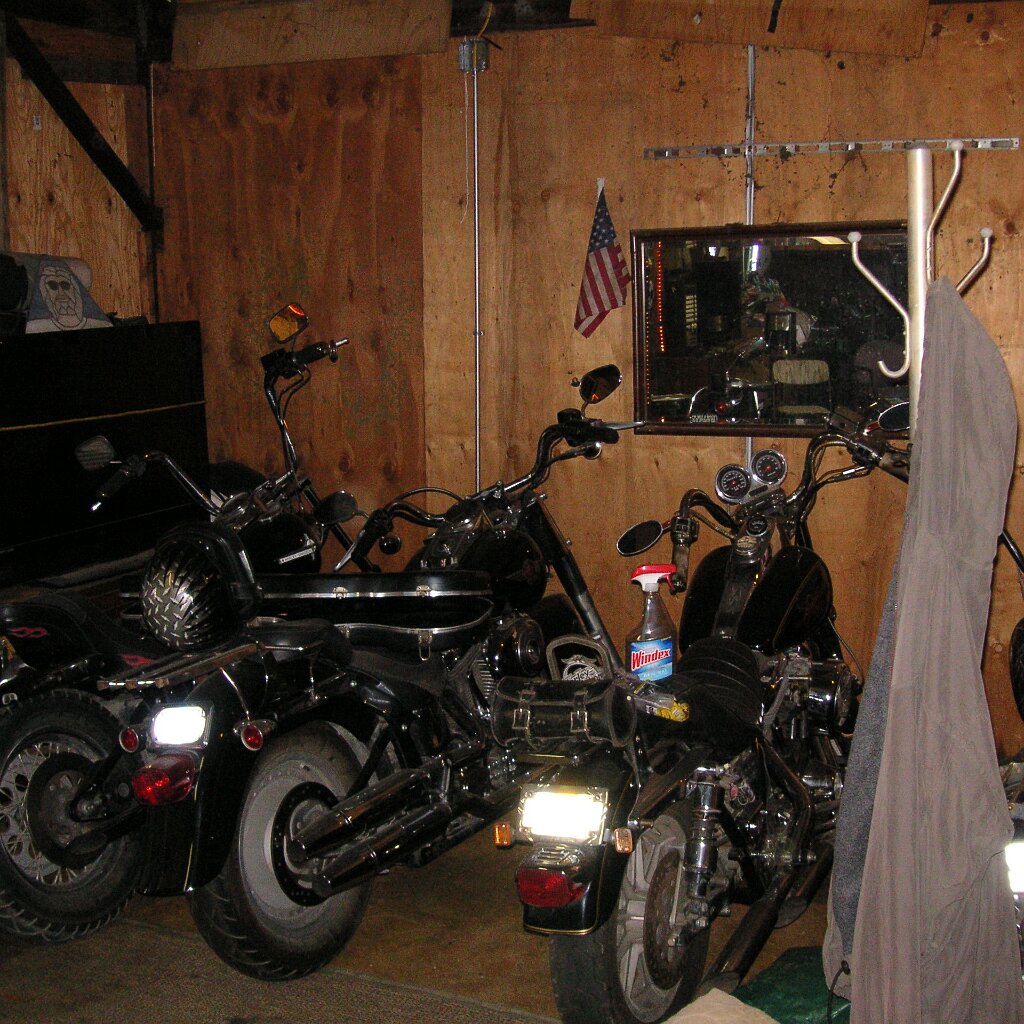 Charlie_Jackson_2014_4-20_Party_2014-04-19x14-10-55 Charlie Jackson's Harleys at the 4-20 party at his home in the barn at 12780 Clayton Road, San Jose, CA. (It's a roofer now.)