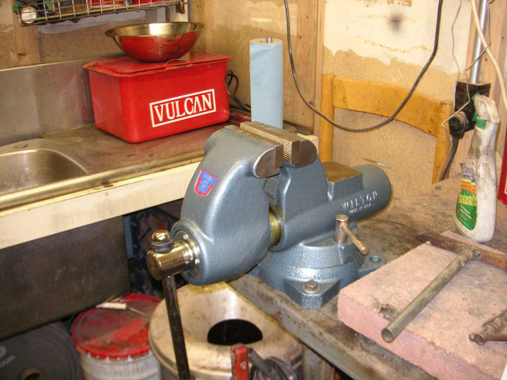 Wilton-vise_sfw.jpg