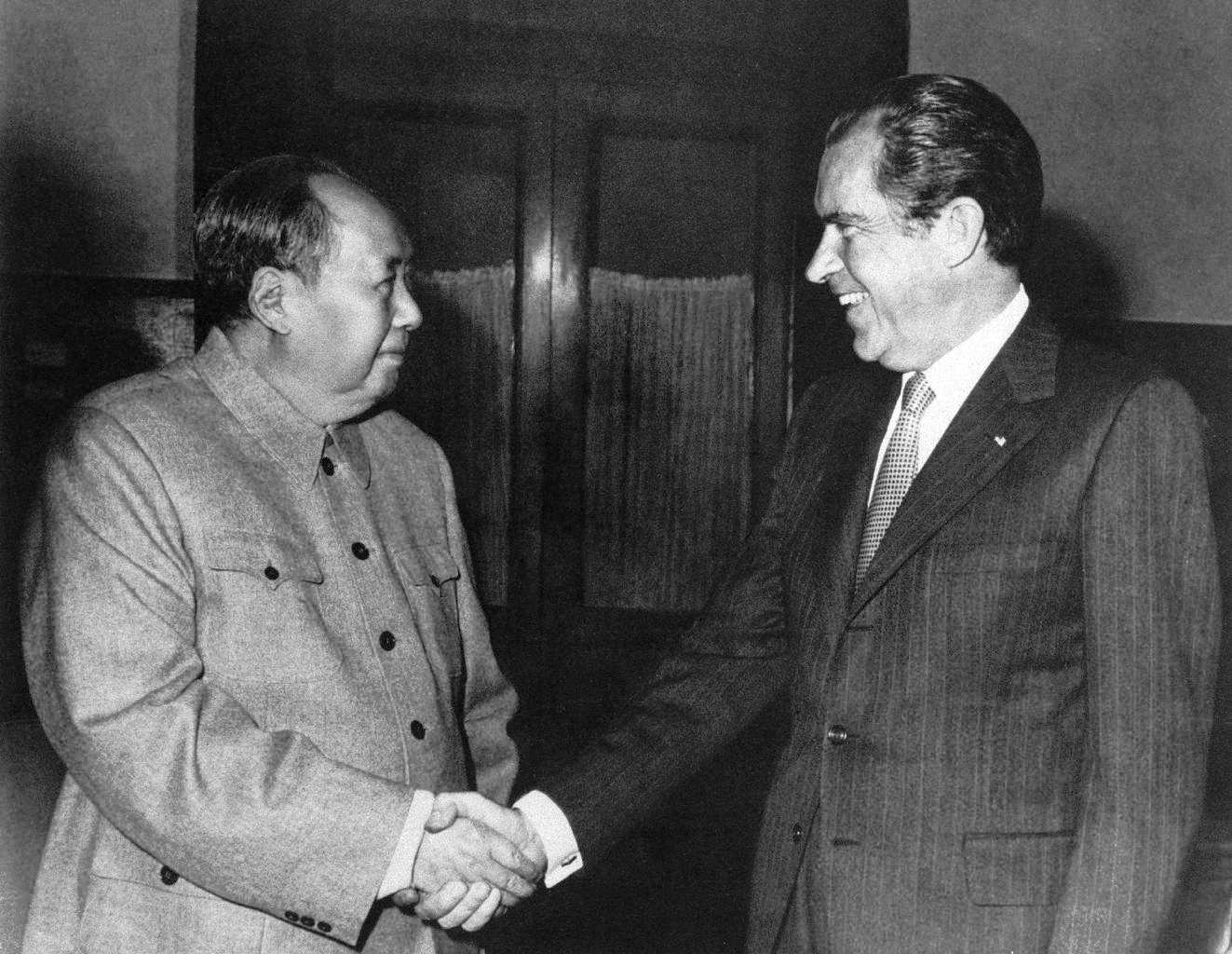 Mao-Nixon-february-21-1972.jpg